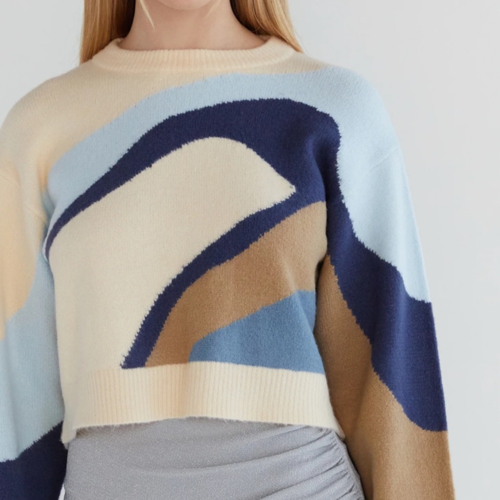 OAK AND FORT WAVY PATTERN KNIT CROP SWEATER IN SIZE SMALL